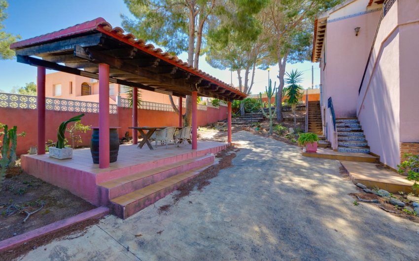 Herverkoop - Villa -
San Miguel de Salinas - Inland