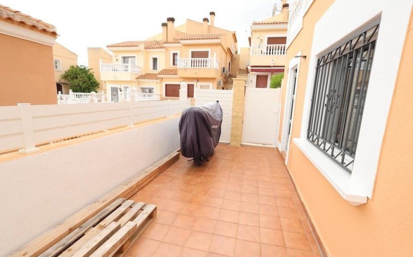 Herverkoop - Villa -
San Miguel de Salinas - Inland