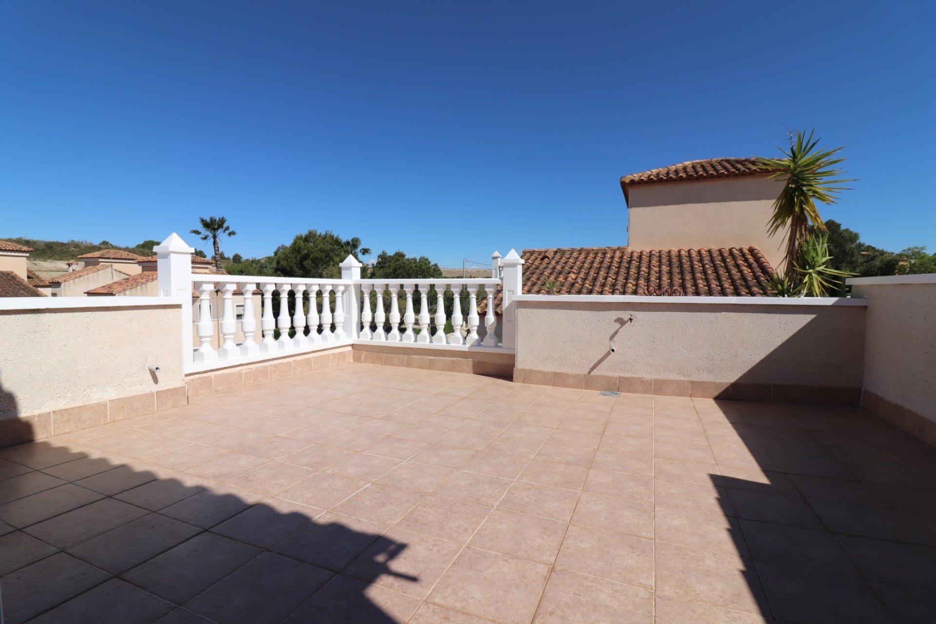 Herverkoop - Villa -
San Miguel de Salinas - Lake View Mansions