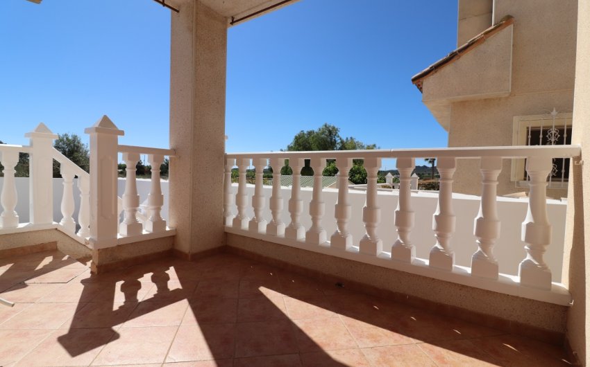 Herverkoop - Villa -
San Miguel de Salinas - Lake View Mansions