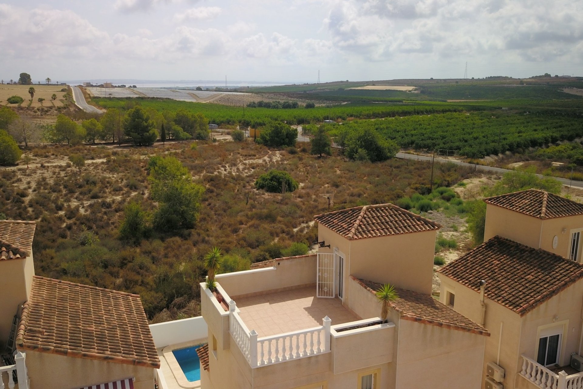 Herverkoop - Villa -
San Miguel de Salinas - Lake View Mansions