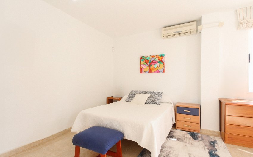 Herverkoop - Villa -
San Vicente del Raspeig