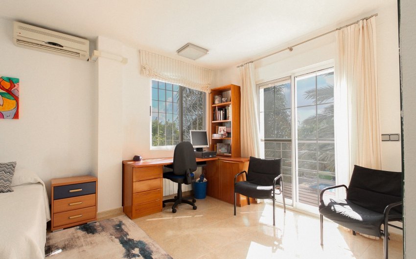 Herverkoop - Villa -
San Vicente del Raspeig