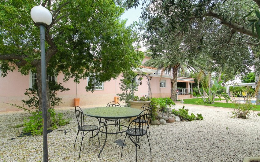 Herverkoop - Villa -
San Vicente del Raspeig