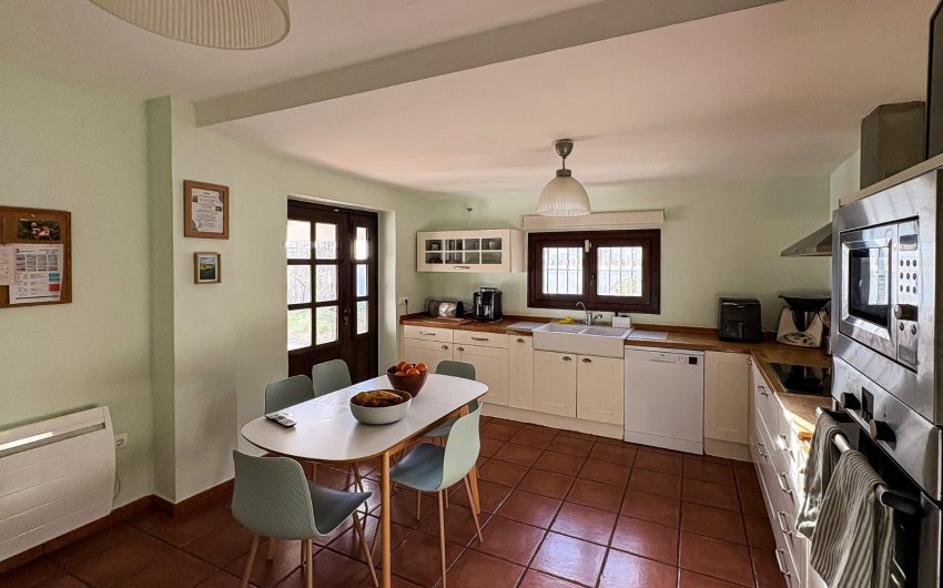 Herverkoop - Villa -
Santa Pola - El Poble Llevanti