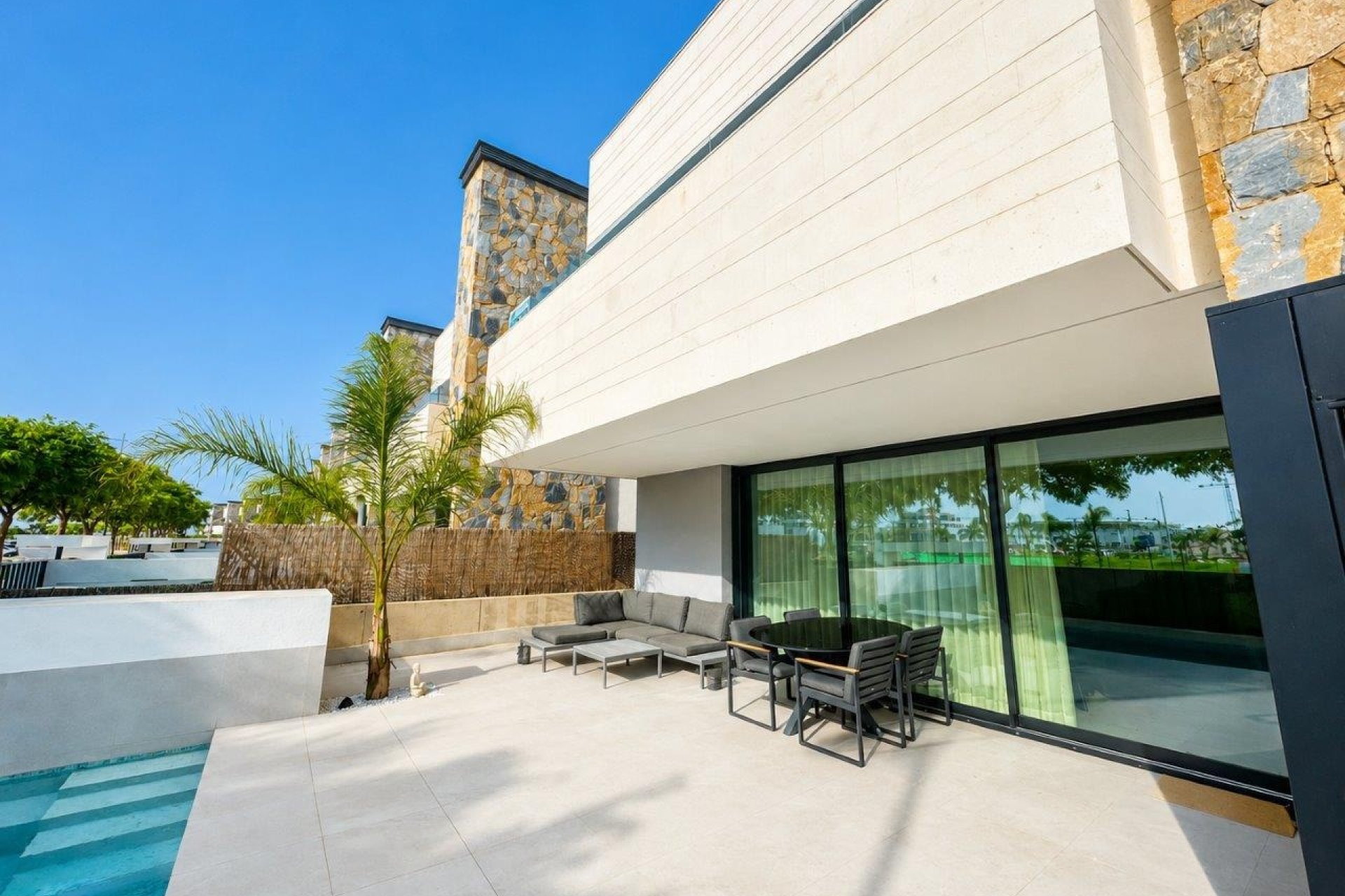 Herverkoop - Villa -
Santa Rosalia Resort - Inland