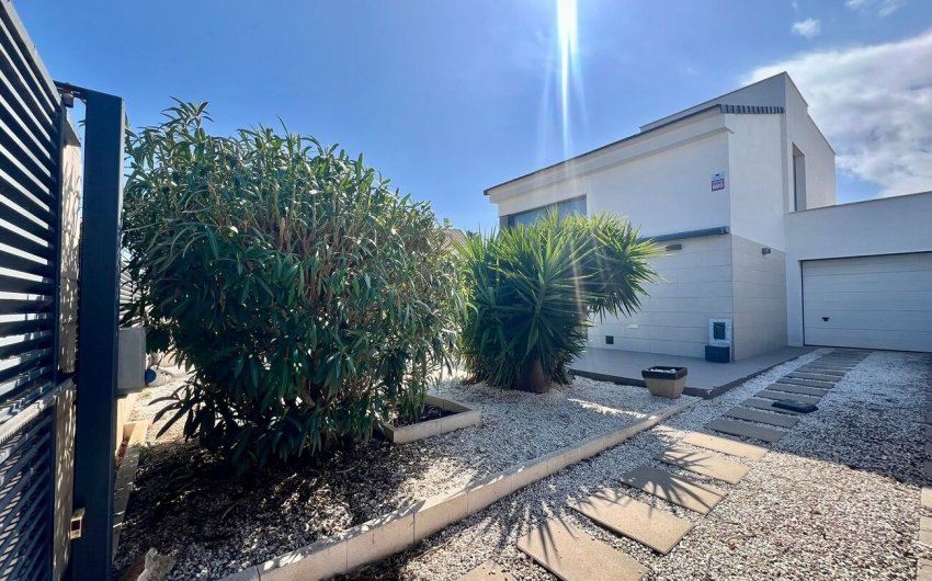 Herverkoop - Villa -
Santiago de la Ribera - Costa Calida