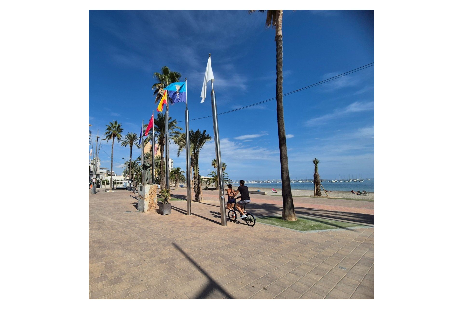 Herverkoop - Villa -
Santiago de La Ribera - Santiago de La Ribera - Town