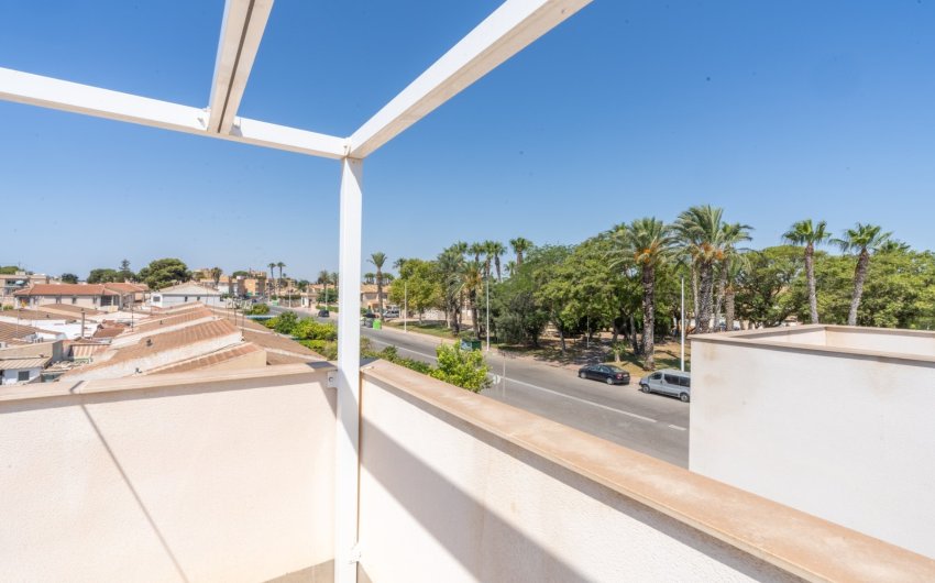 Herverkoop - Villa -
Santiago de la Ribera - Zona de la playa