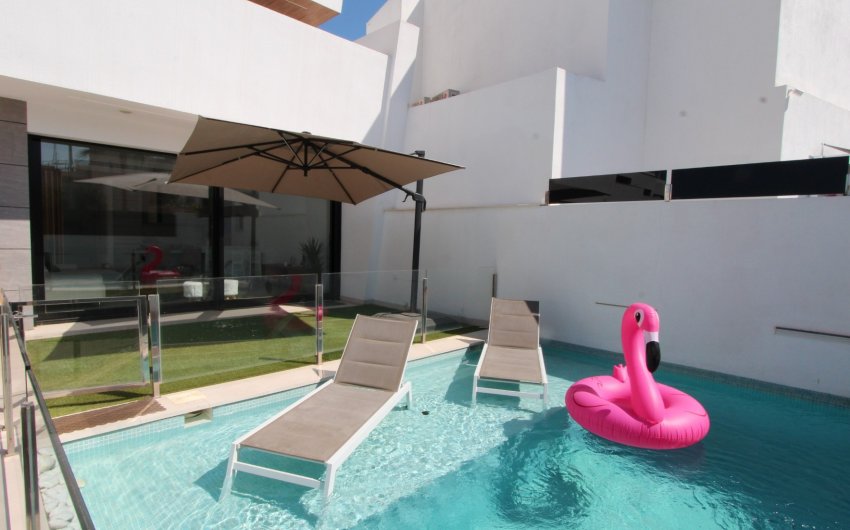 Herverkoop - Villa -
Santiago de la Ribera