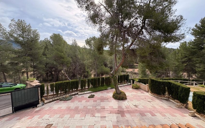 Herverkoop - Villa -
Sax