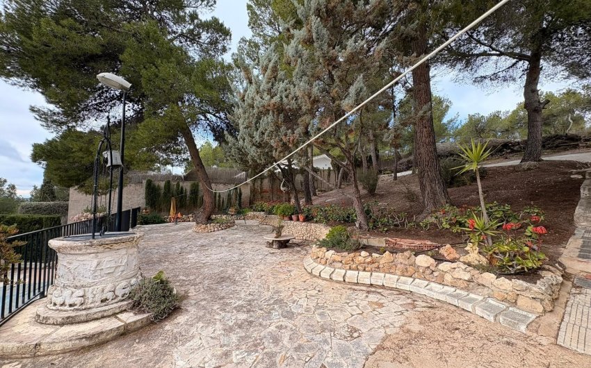 Herverkoop - Villa -
Sax