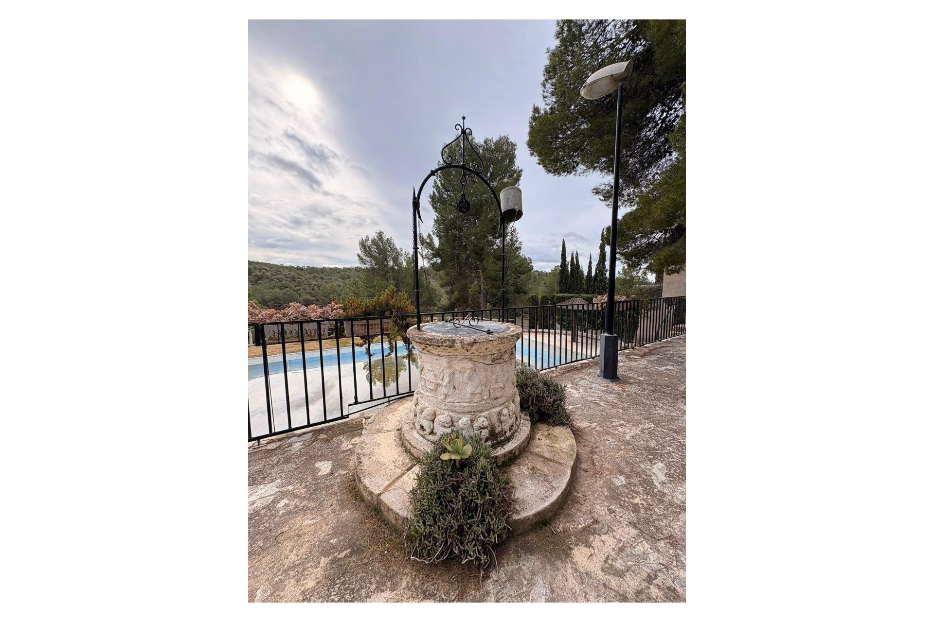 Herverkoop - Villa -
Sax