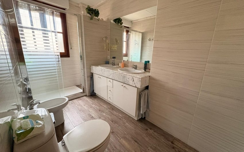 Herverkoop - Villa -
Sax