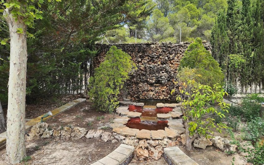 Herverkoop - Villa -
Sax