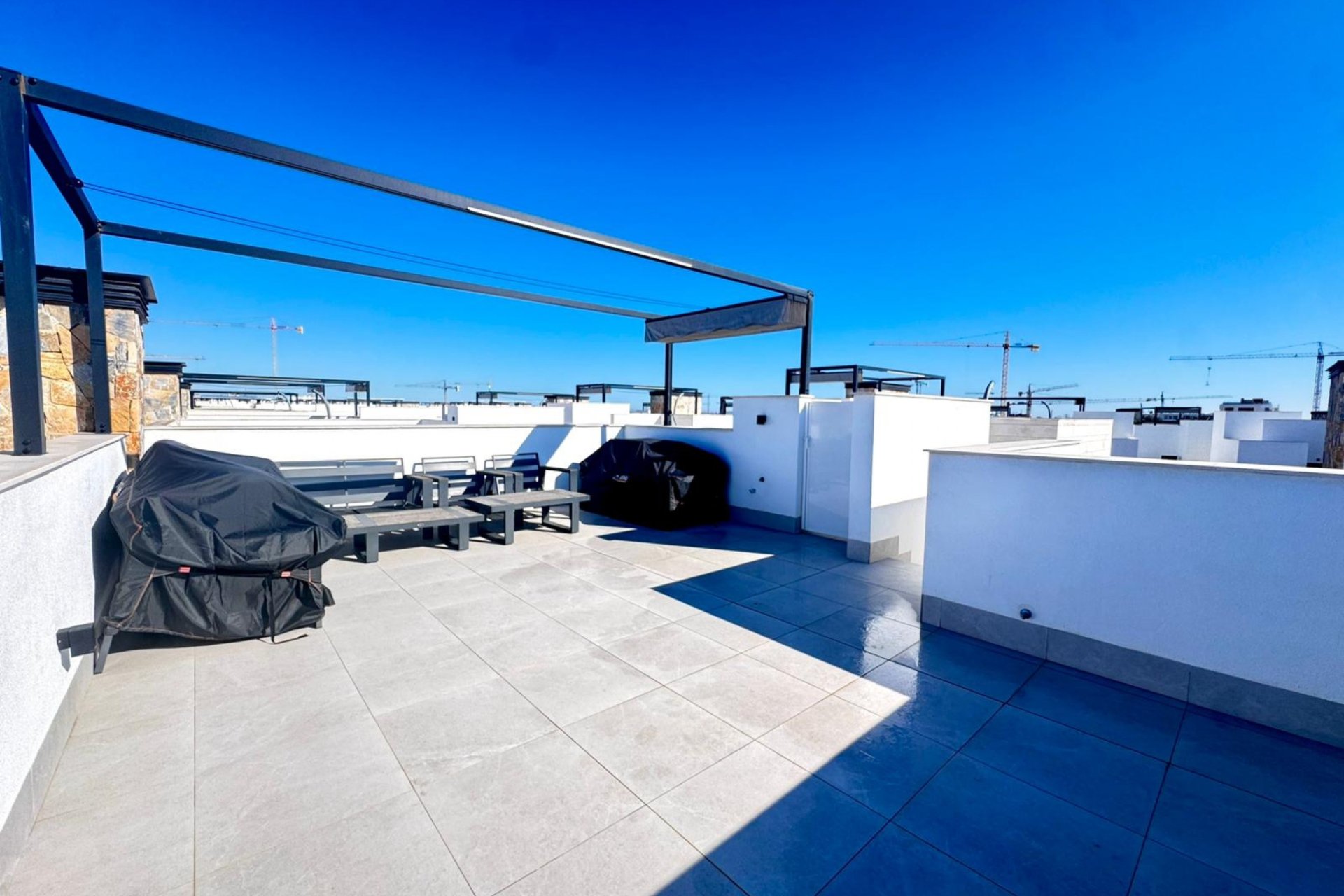 Herverkoop - Villa -
Torre Pacheco - Inland