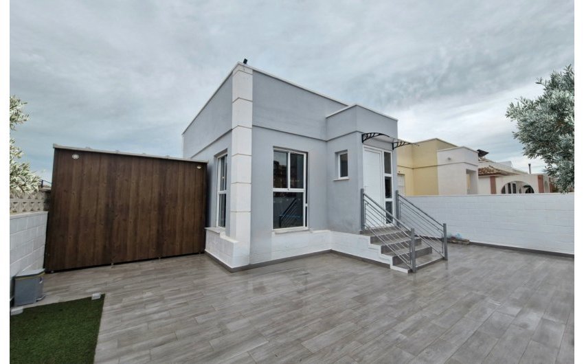 Herverkoop - Villa -
Torre Pacheco - Sierra Golf