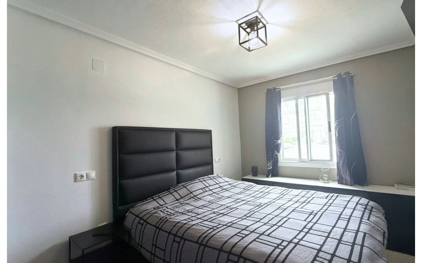 Herverkoop - Villa -
Torre Pacheco - Sierra Golf