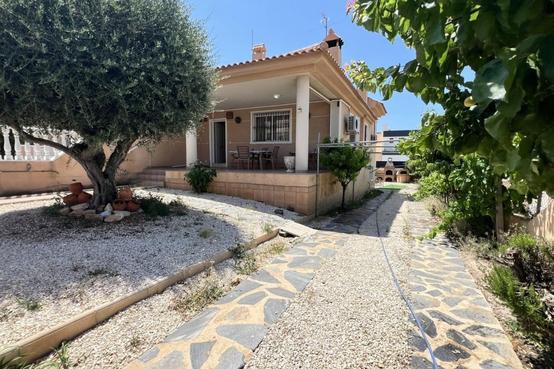 Herverkoop - Villa -
Torrevieja - Aguas Nuevas