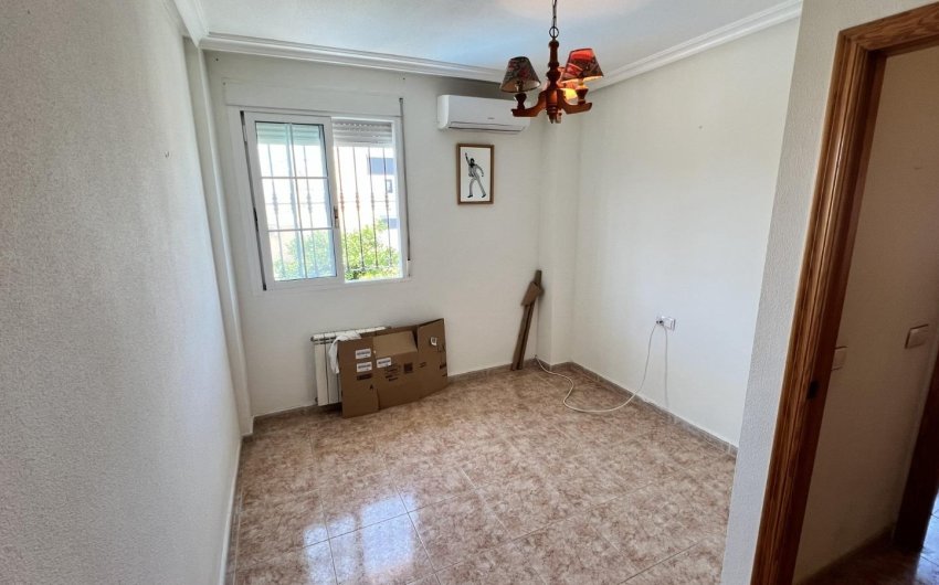 Herverkoop - Villa -
Torrevieja - Aguas Nuevas