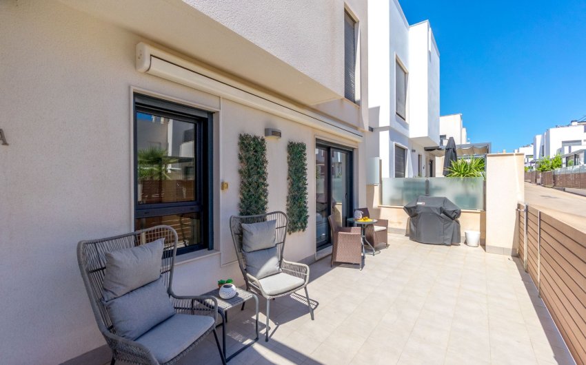 Herverkoop - Villa -
Torrevieja - Aguas Nuevas