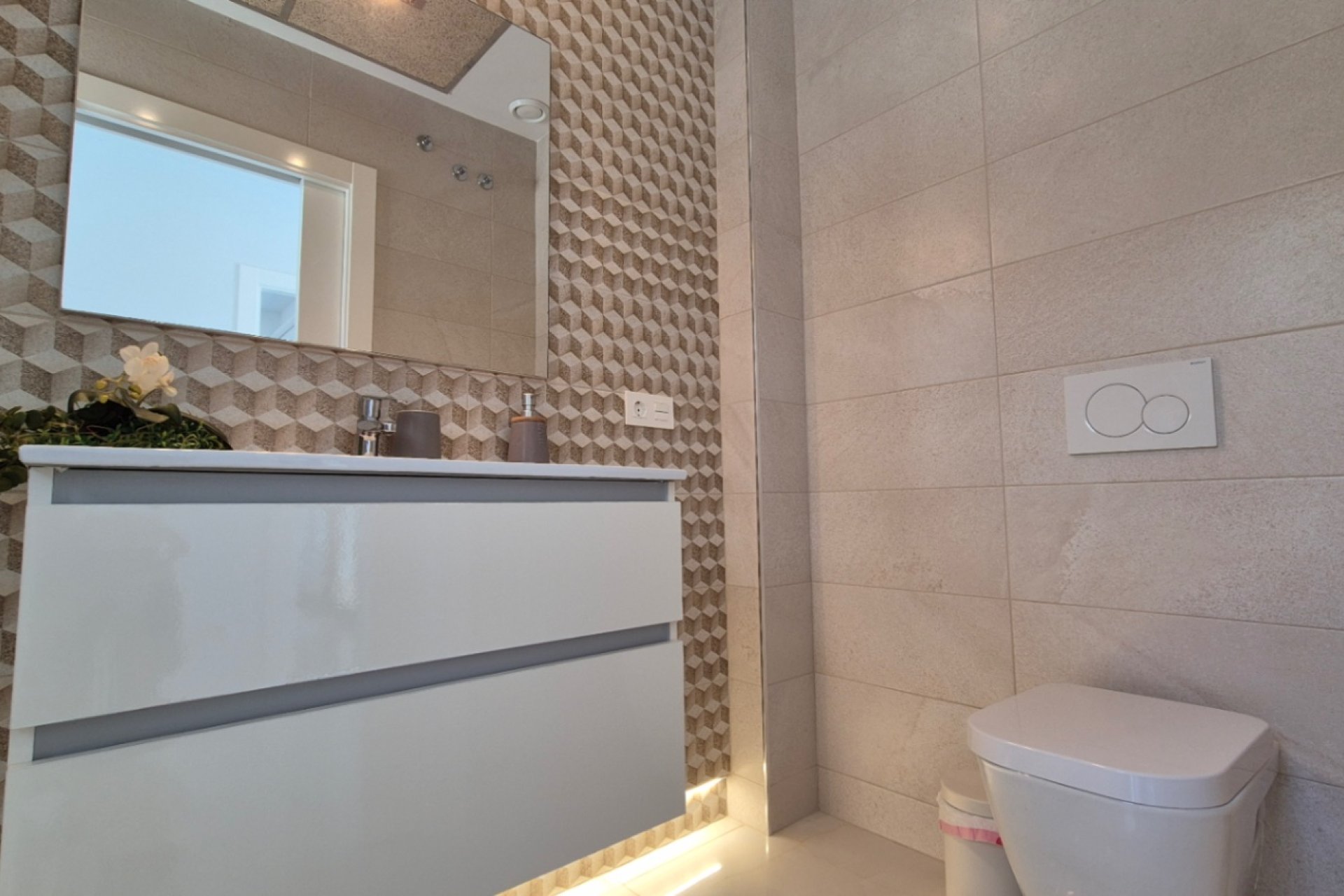 Herverkoop - Villa -
Torrevieja - Costa Blanca Sur