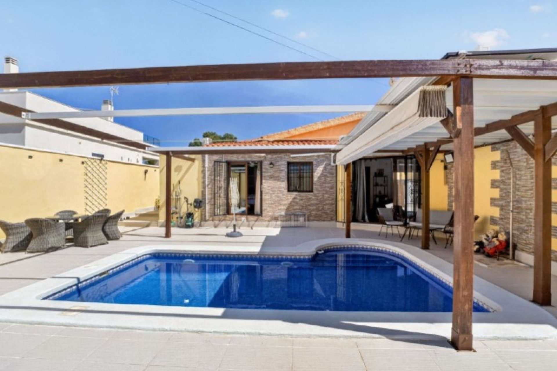 Herverkoop - Villa -
Torrevieja - Costa Blanca