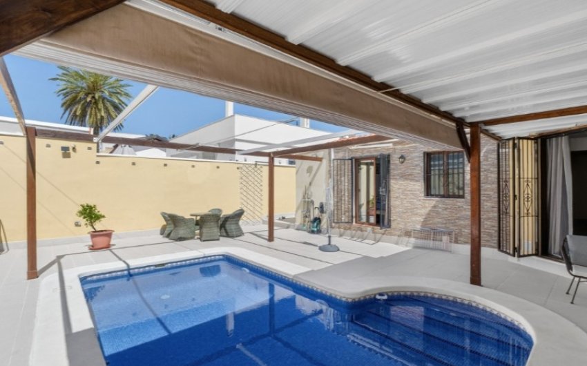 Herverkoop - Villa -
Torrevieja - Costa Blanca