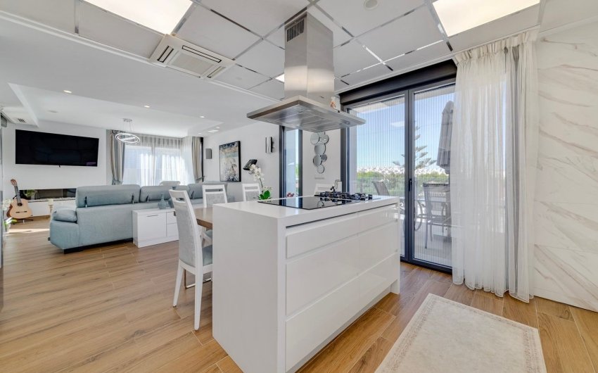 Herverkoop - Villa -
Torrevieja - Costa Blanca