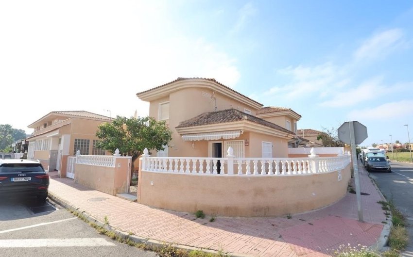 Herverkoop - Villa -
Torrevieja - Costa Blanca
