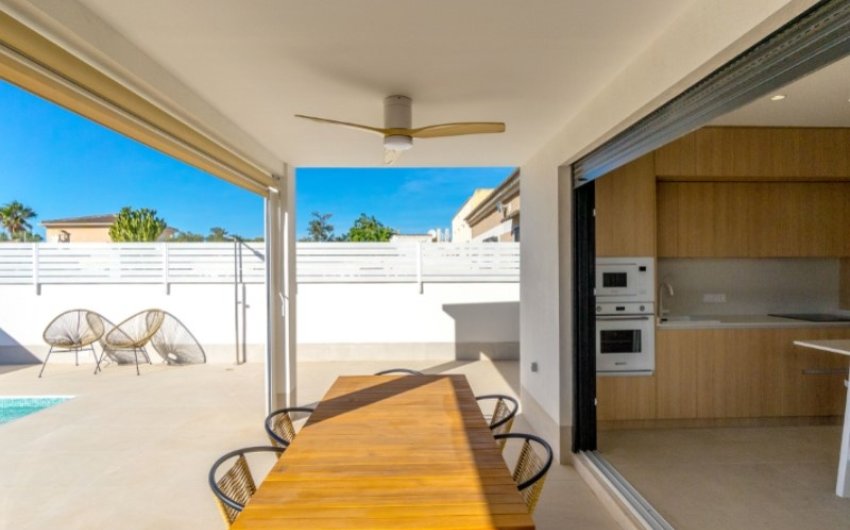 Herverkoop - Villa -
Torrevieja - Costa Blanca