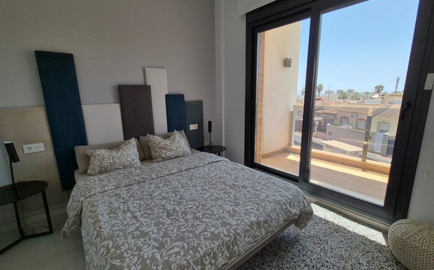 Herverkoop - Villa -
Torrevieja - Costa Blanca