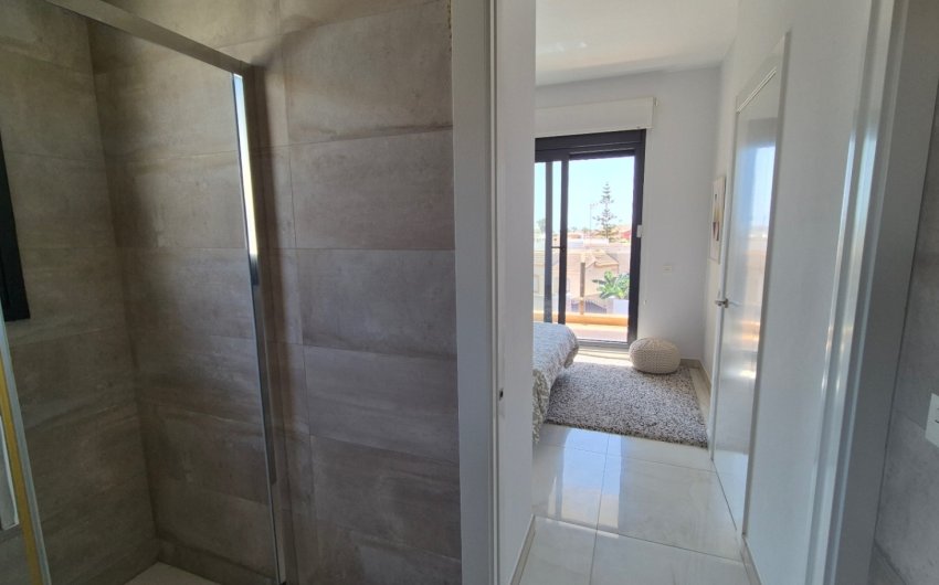 Herverkoop - Villa -
Torrevieja - Costa Blanca