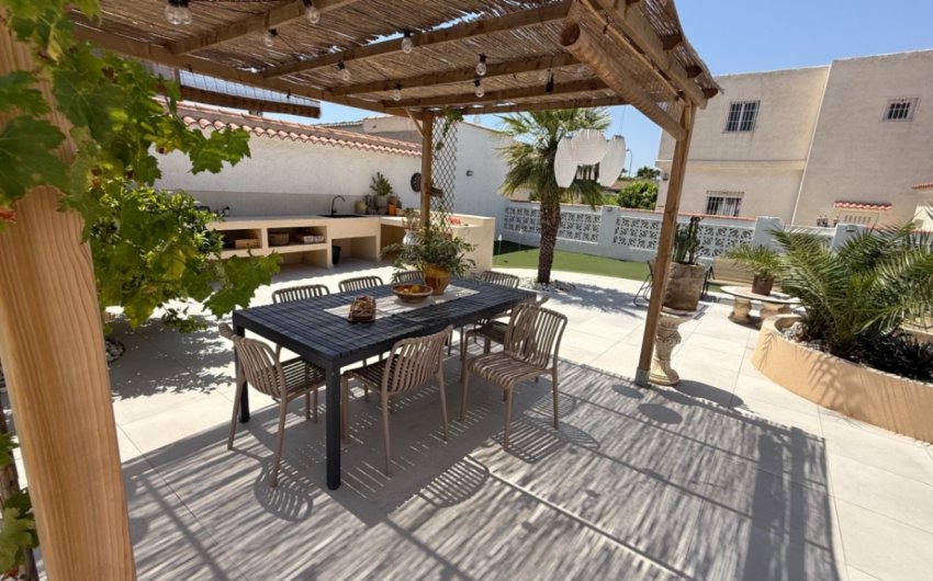 Herverkoop - Villa -
Torrevieja - Costa Blanca