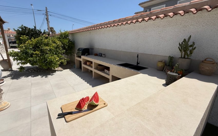 Herverkoop - Villa -
Torrevieja - Costa Blanca