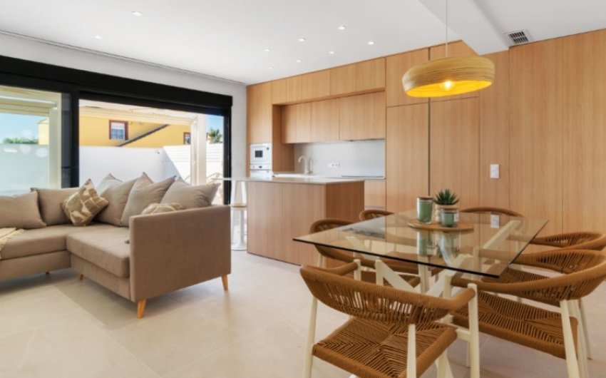 Herverkoop - Villa -
Torrevieja - Costa Blanca