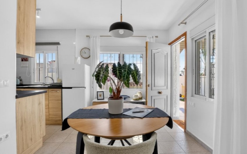 Herverkoop - Villa -
Torrevieja - Costa Blanca