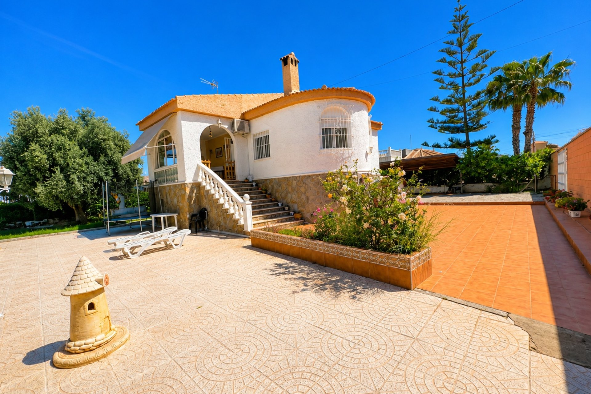 Herverkoop - Villa -
Torrevieja - Costa Blanca