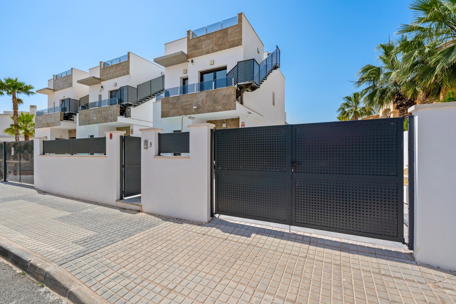 Herverkoop - Villa -
Torrevieja - Costa Blanca