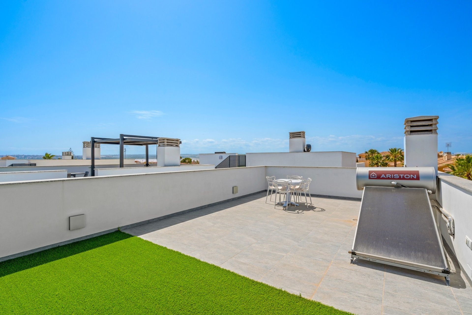 Herverkoop - Villa -
Torrevieja - Costa Blanca