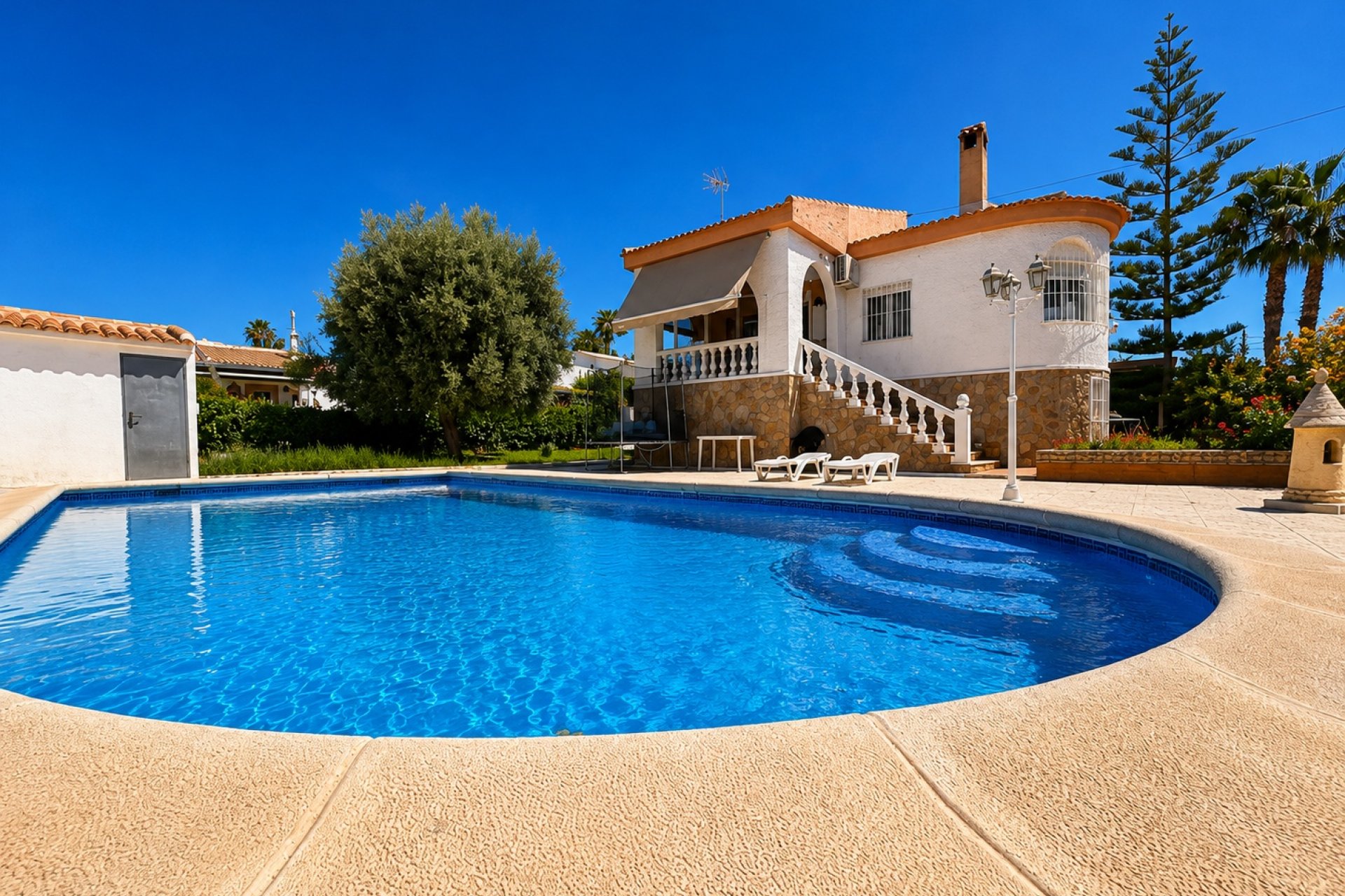 Herverkoop - Villa -
Torrevieja - Costa Blanca