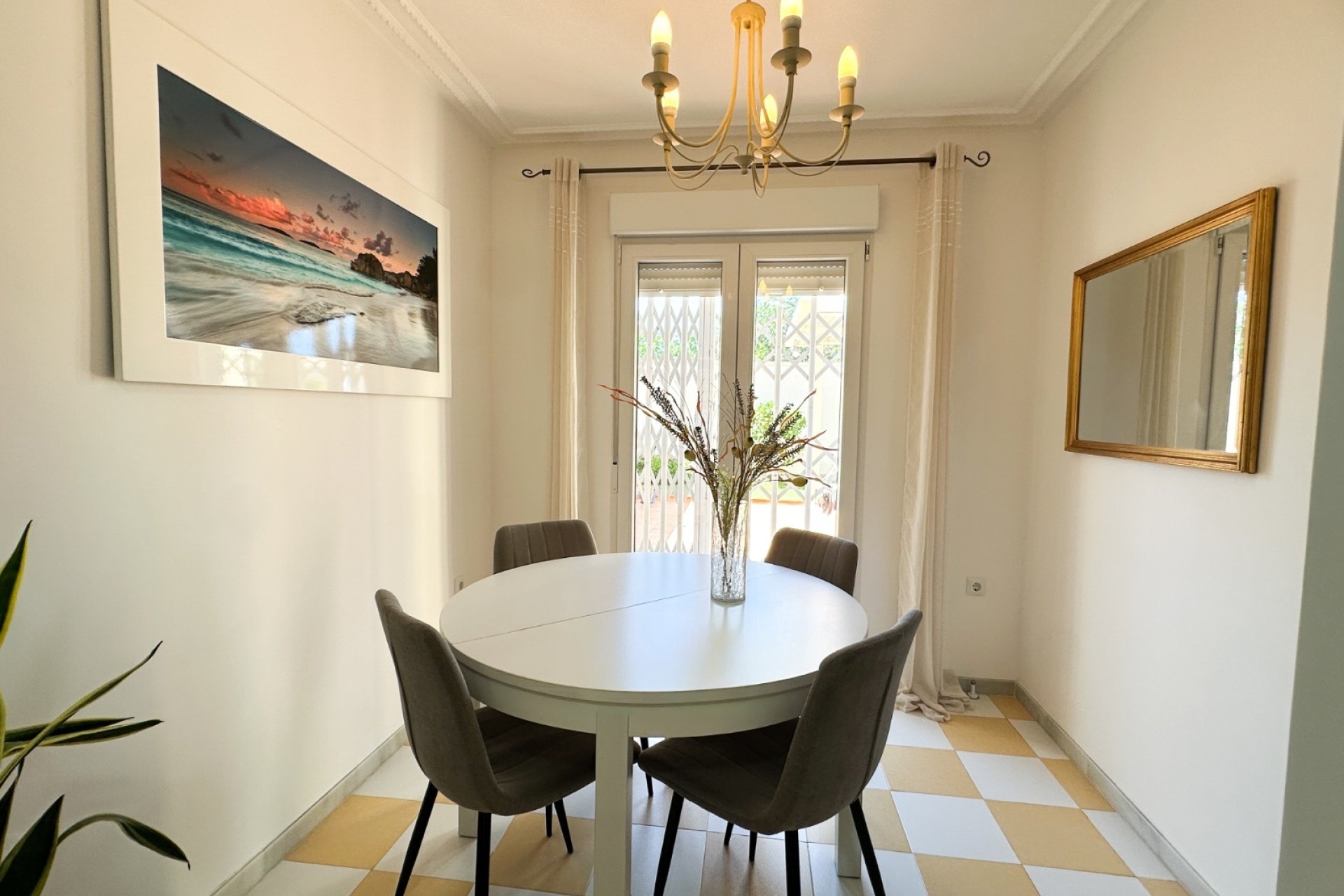 Herverkoop - Villa -
Torrevieja - Costa Blanca