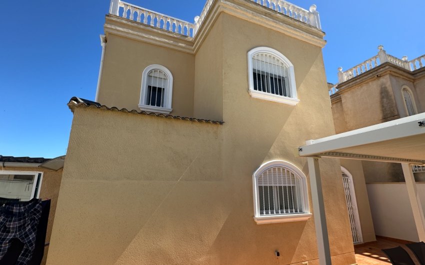 Herverkoop - Villa -
Torrevieja - Costa Blanca