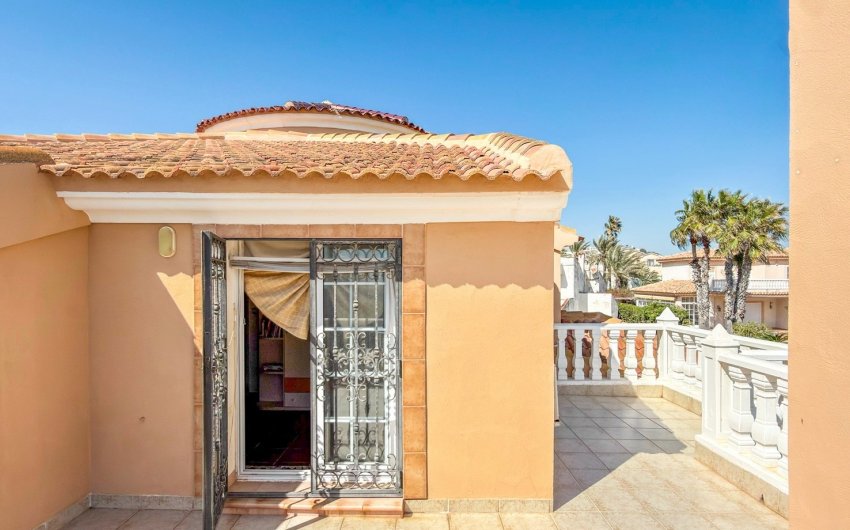 Herverkoop - Villa -
Torrevieja - Costa Blanca