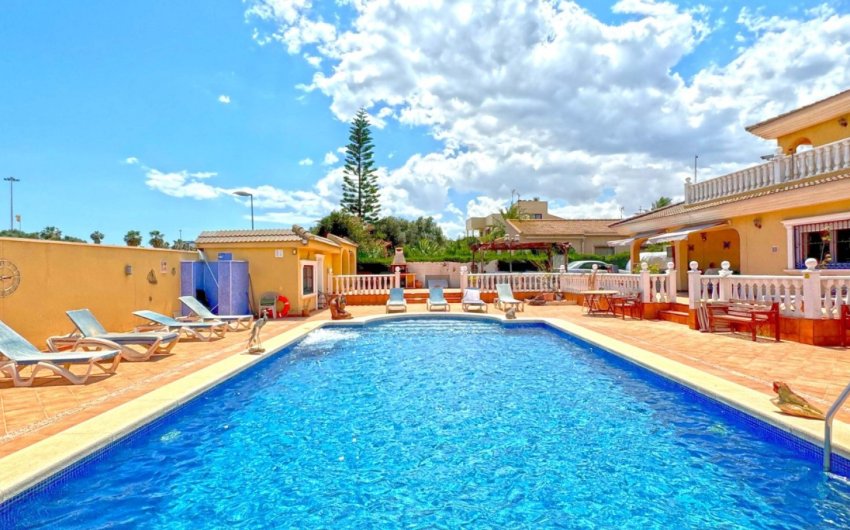 Herverkoop - Villa -
Torrevieja - Costa Blanca