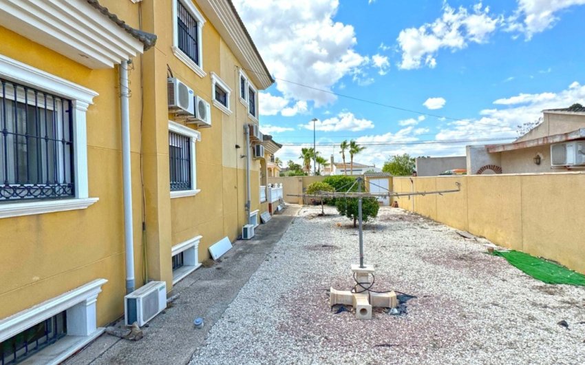 Herverkoop - Villa -
Torrevieja - Costa Blanca