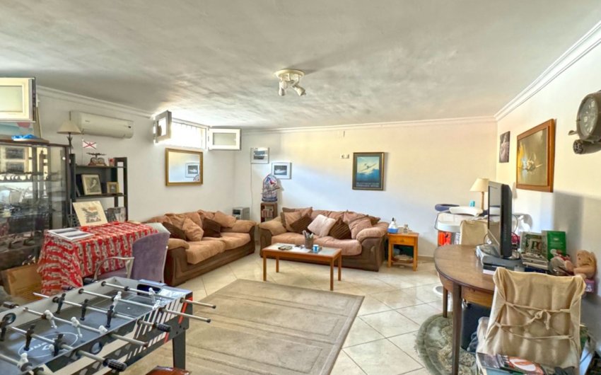 Herverkoop - Villa -
Torrevieja - Costa Blanca