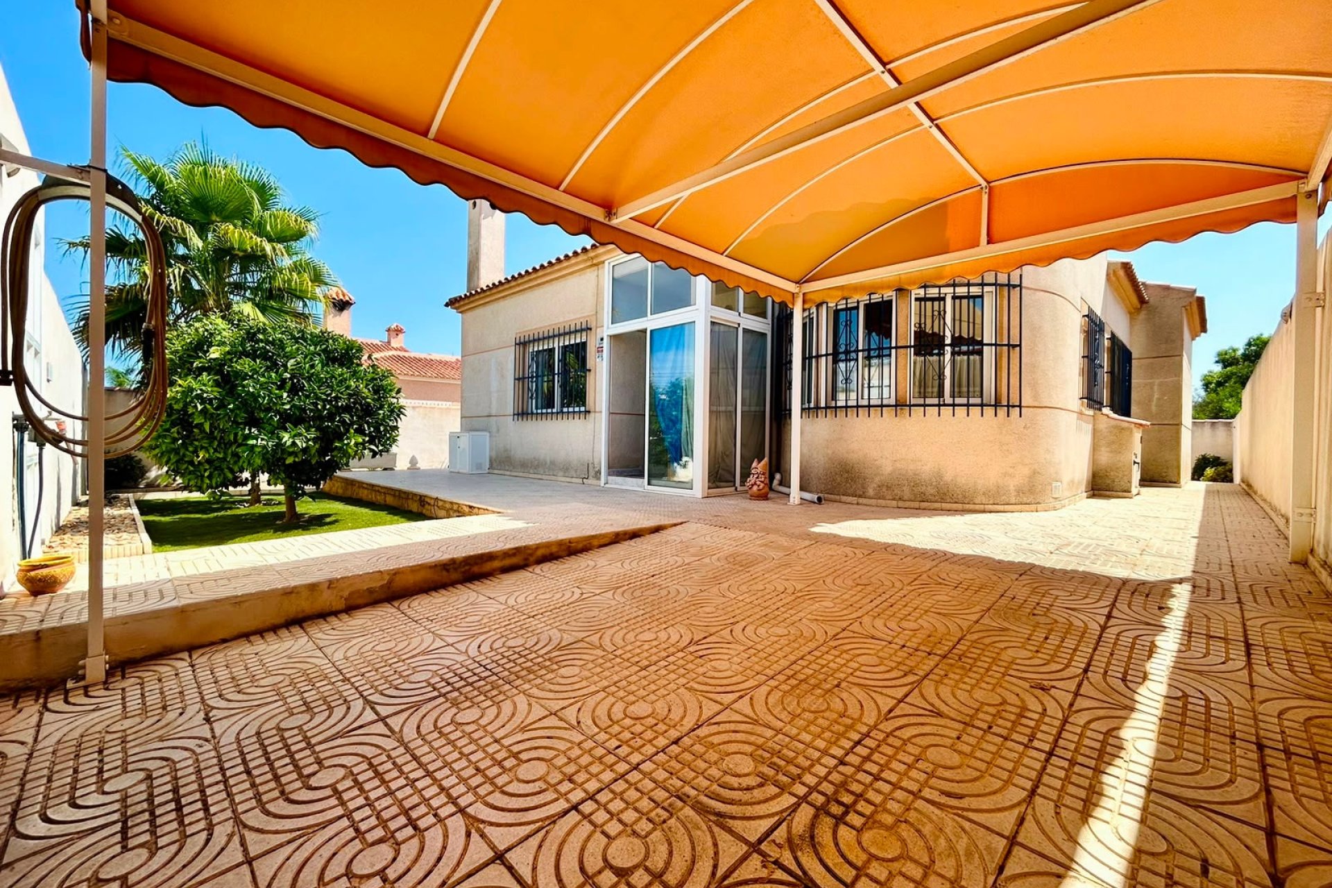 Herverkoop - Villa -
Torrevieja - Costa Blanca