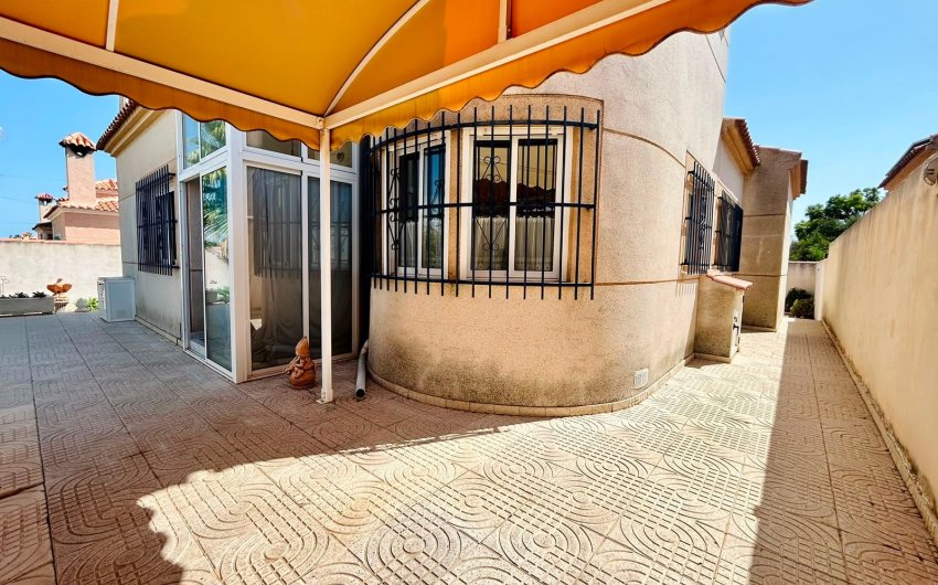 Herverkoop - Villa -
Torrevieja - Costa Blanca