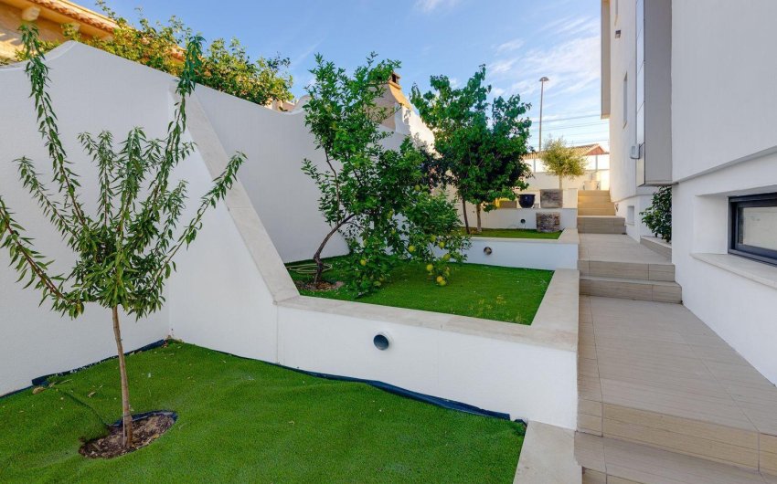 Herverkoop - Villa -
Torrevieja - Costa Blanca